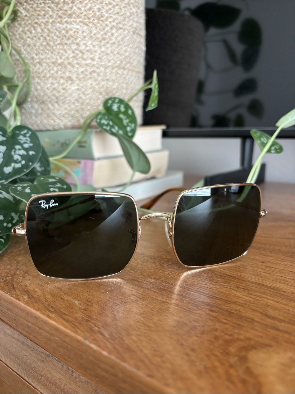 Ray-Ban Gold Frame Sunglasses with Dark Green Lenses